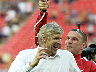 Podolski moves closer to Arsen...